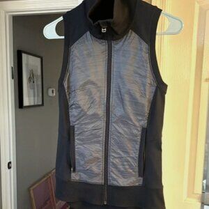 Alo Yoga Lakeside Sleeveless Black & Gray Lightweight Vest, Size XS